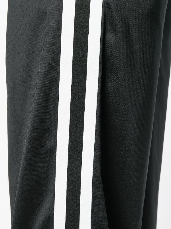 track pants flared