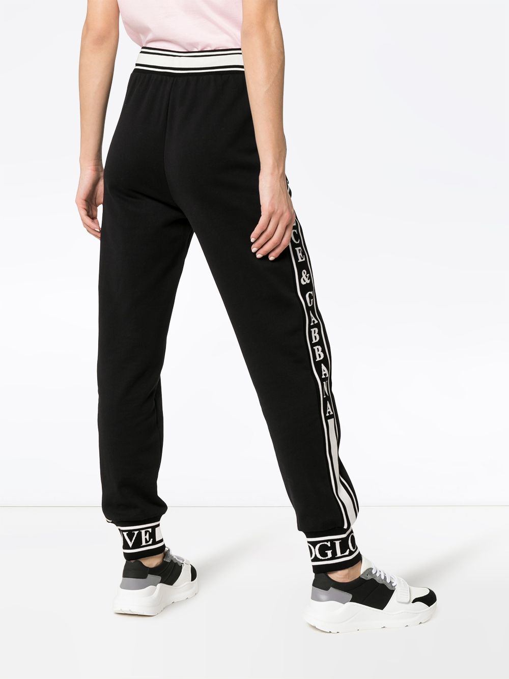 фото Dolce & Gabbana спортивные брюки с логотипом на лампасах