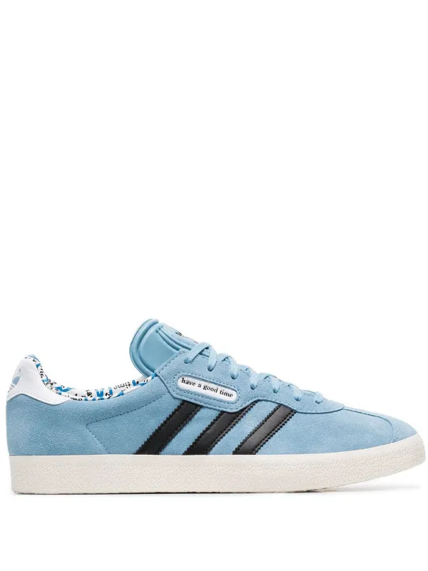 adidas gazelle 32