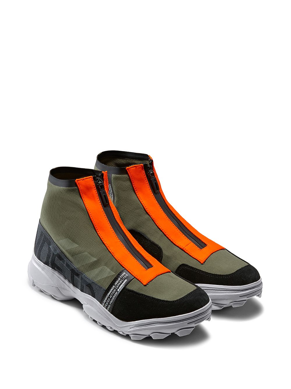 Zapatillas adidas x Undefeated GSG9 disponibles en tallas 45,5. Envío express ✓