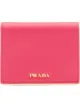 الصورة 1 من Prada small Saffiano wallet