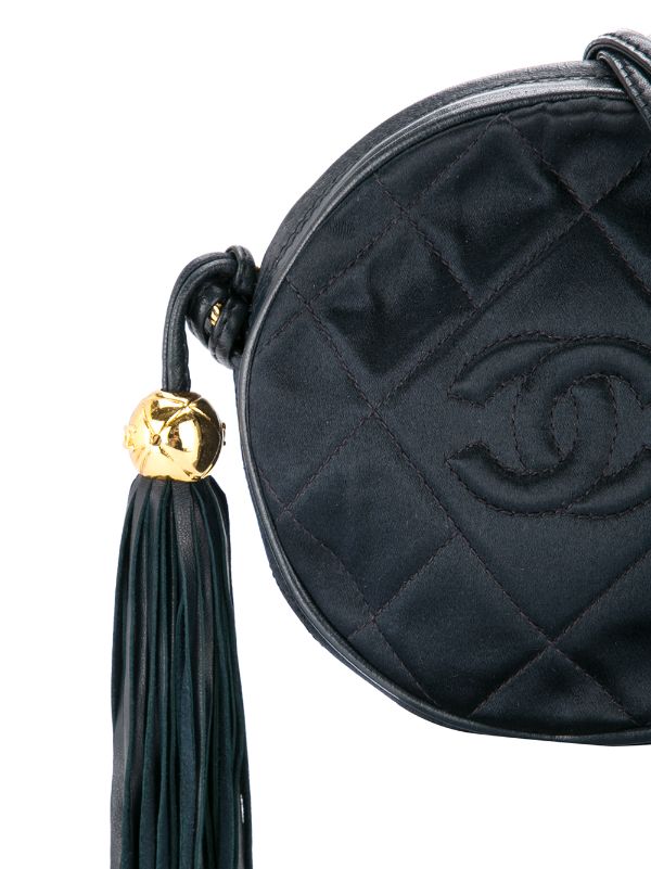 Chanel Pre-owned 1989-1991 CC Fringe Shoulder Bag - Black