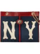 الصورة 1 من Gucci Large tote with NY Yankees™ patch