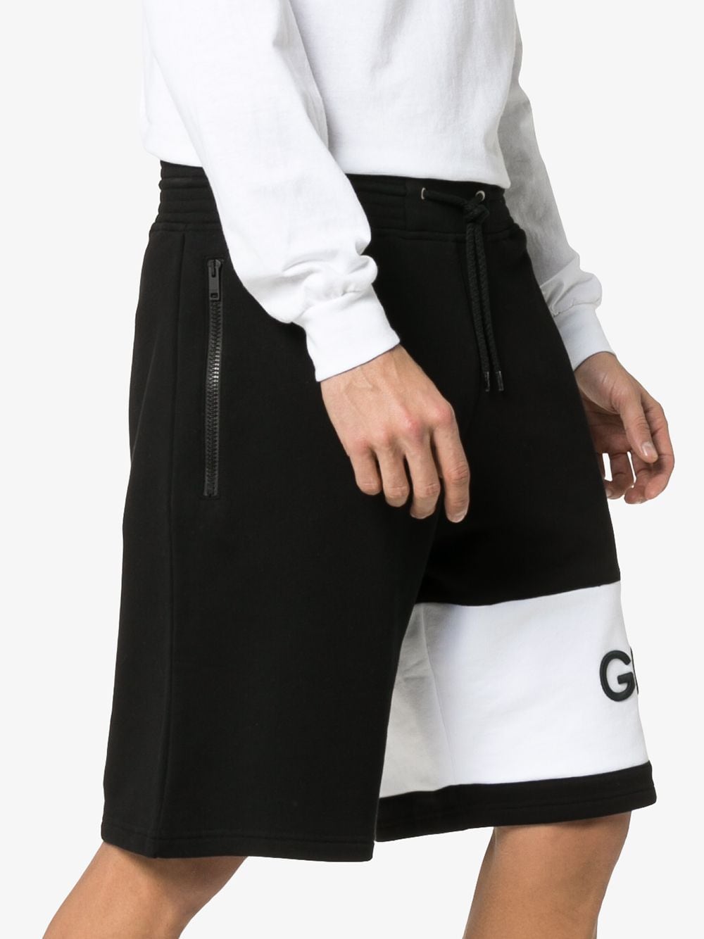 фото Givenchy спортивные шорты в стиле оверсайз с логотипом