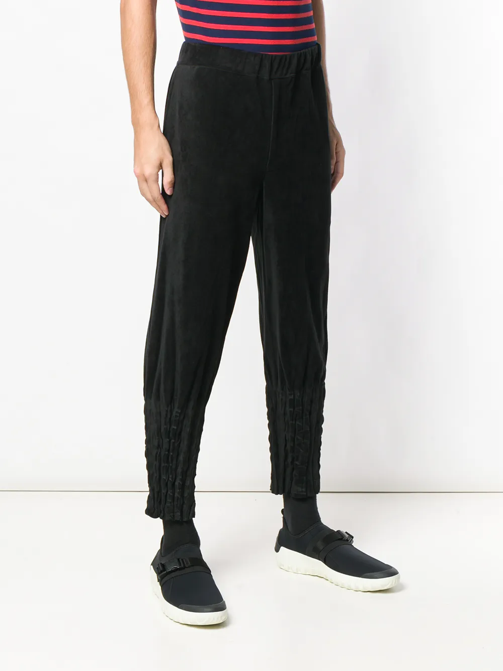 фото Issey miyake men creased tapered trousers