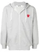 Image 1 sur Comme Des Garçons Play hoodie zippé à imprimé cœur signature