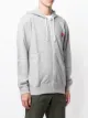 Comme Des Garçons Play hoodie zippé à imprimé cœur signature