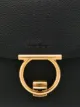 Salvatore Ferragamo حقيبة كتف بحمالة