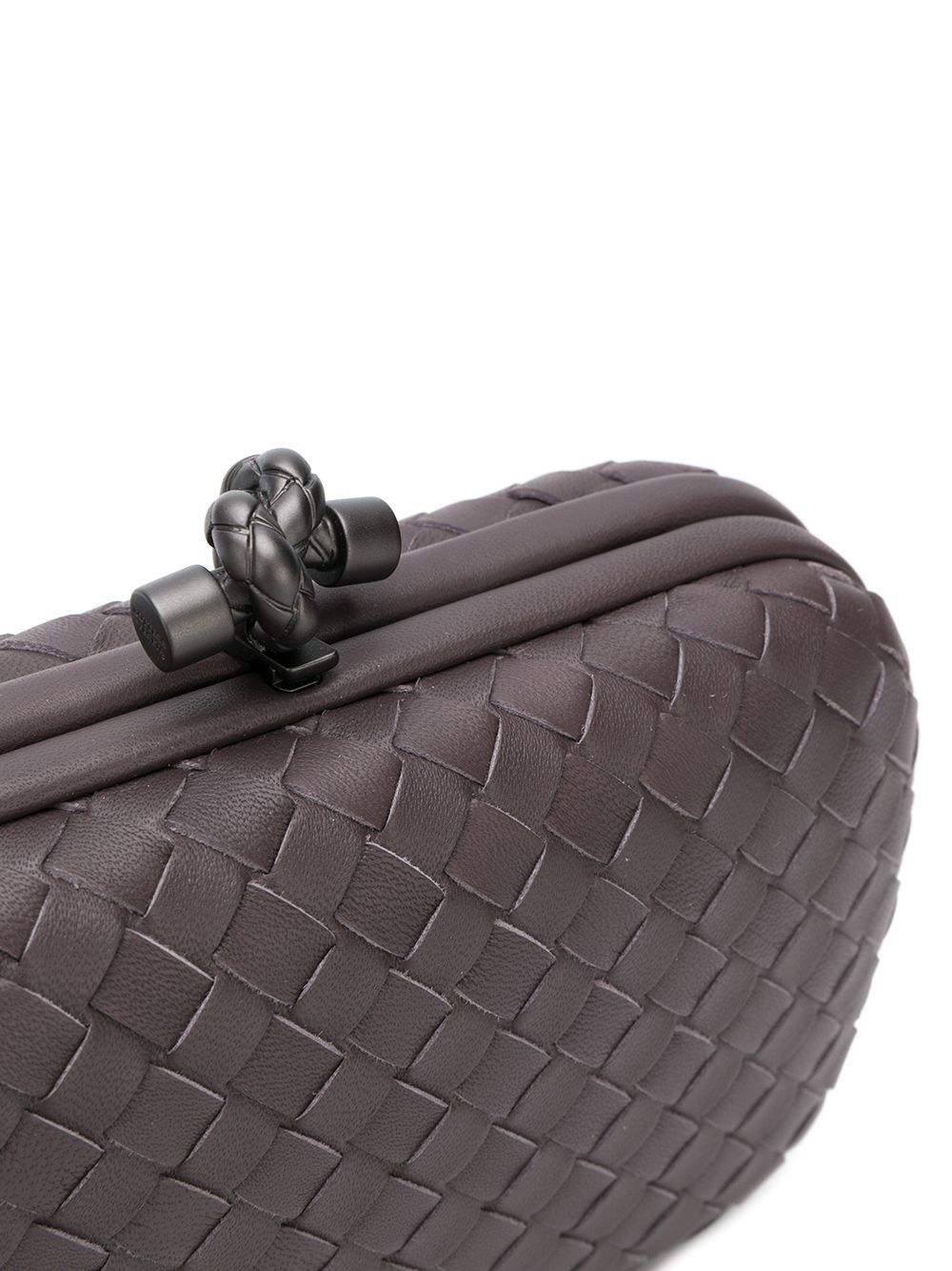 фото Bottega veneta клатч с плетением intrecciato