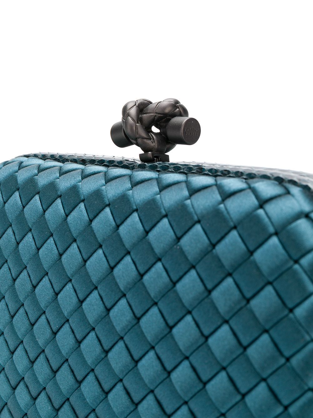 фото Bottega veneta клатч 'chain knot'