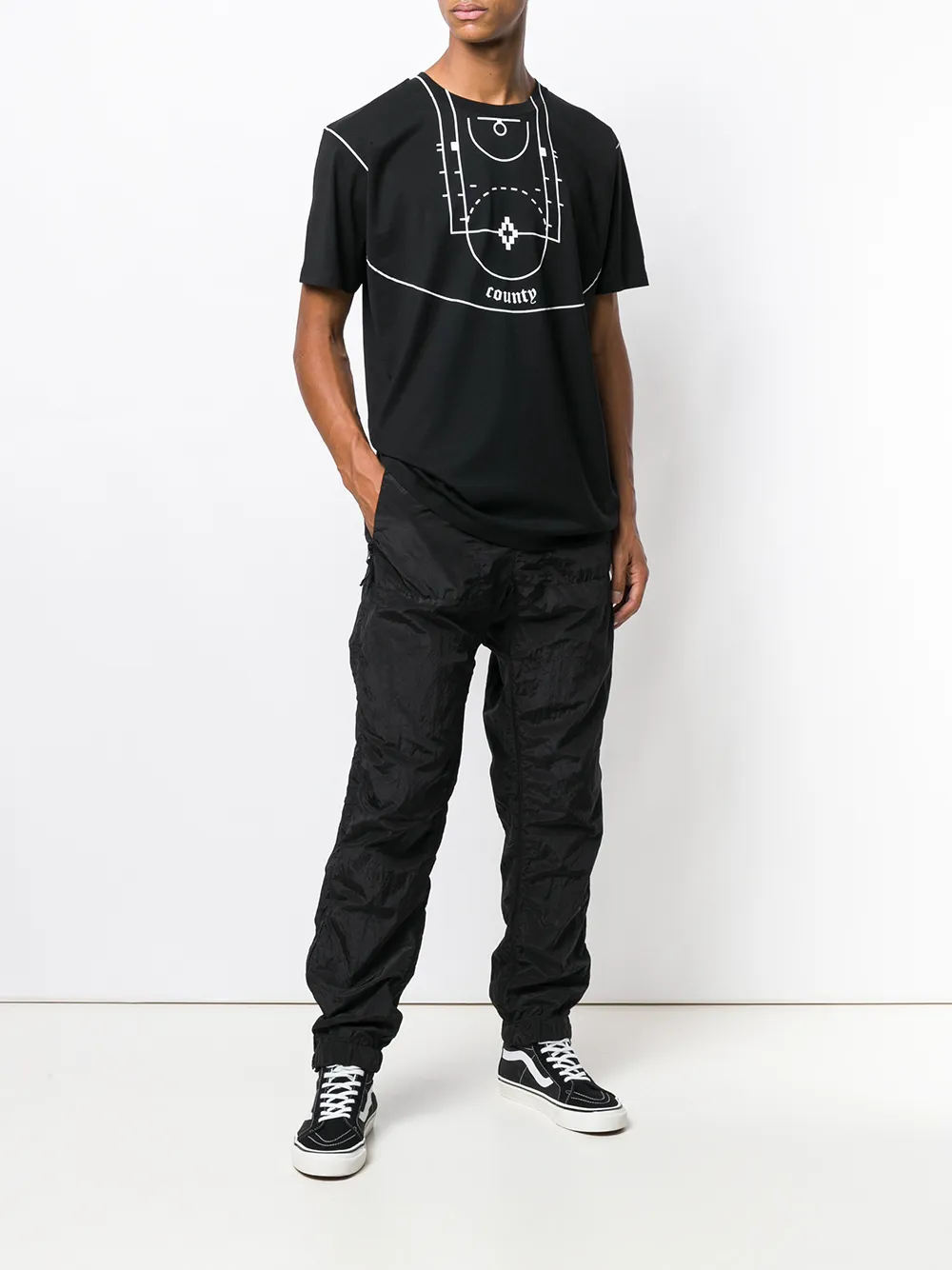 COUNTY OF MILAN NBA Court T-shirt Zwart