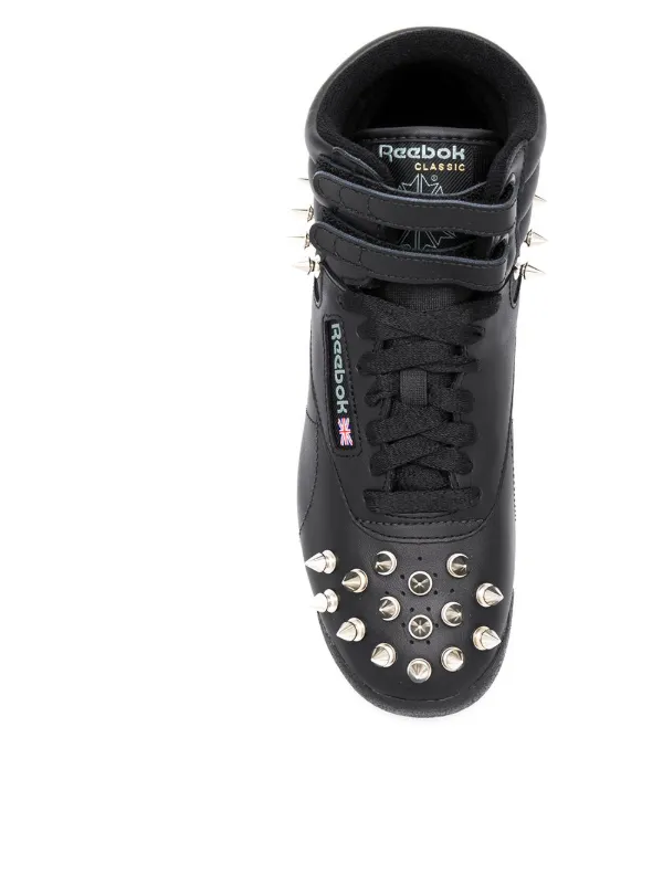 reebok studded shoes