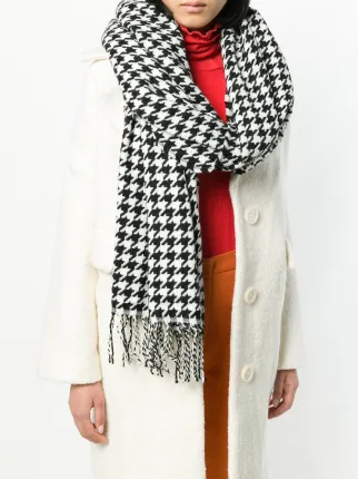 dogtooth patterned scarf展示图