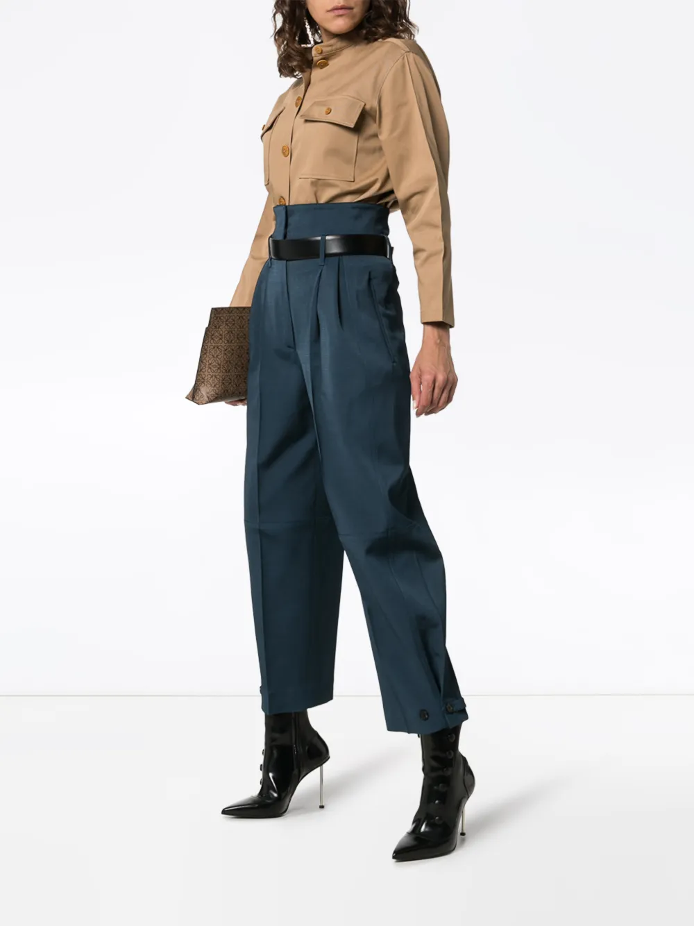 Imagem 2 de Givenchy Calça de alfaiataria cintura alta com cinto