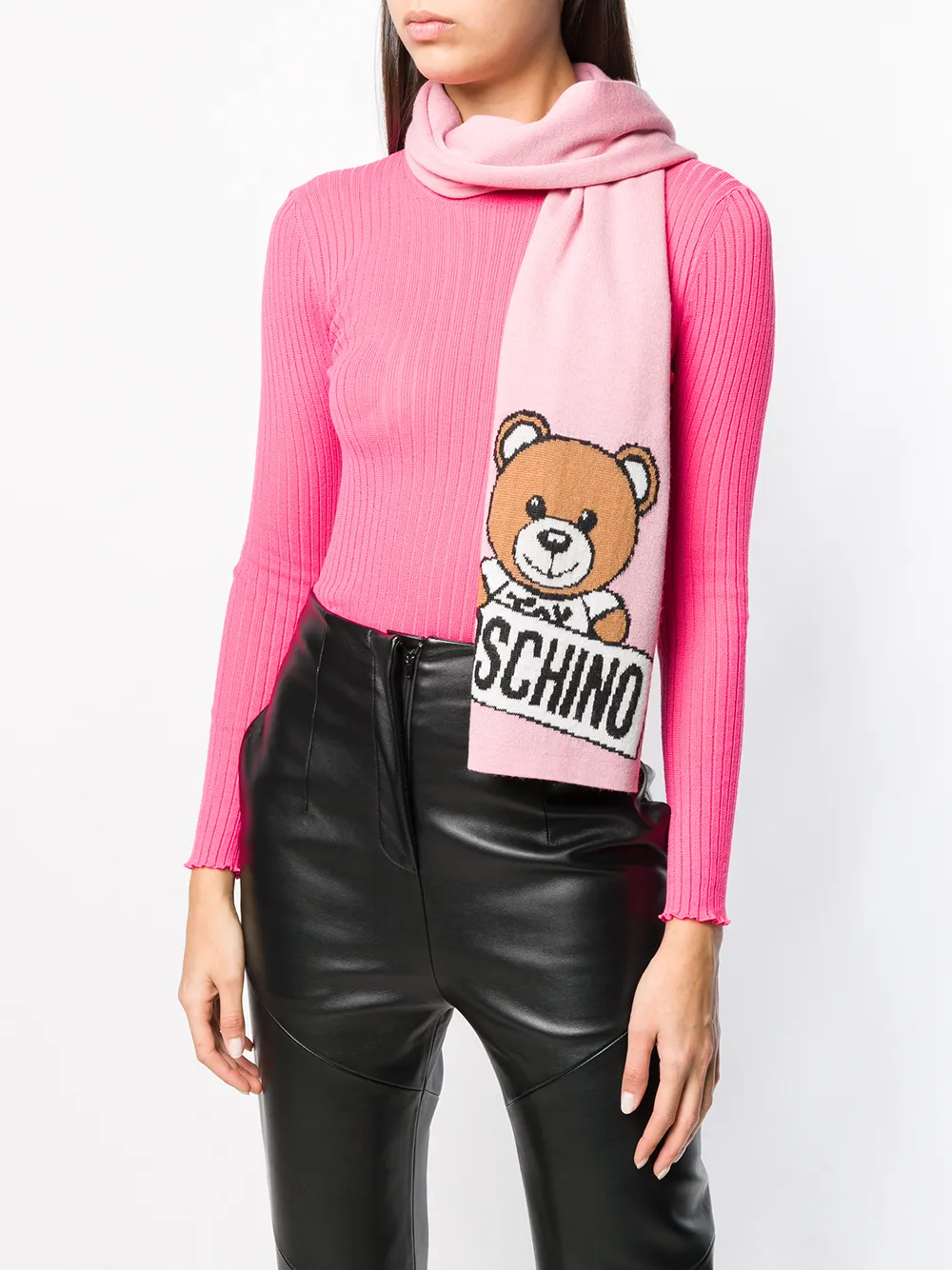 moschino teddy scarf