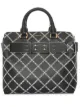 الصورة 1 من Burberry حقيبة وسط بطبعة سلسلة
