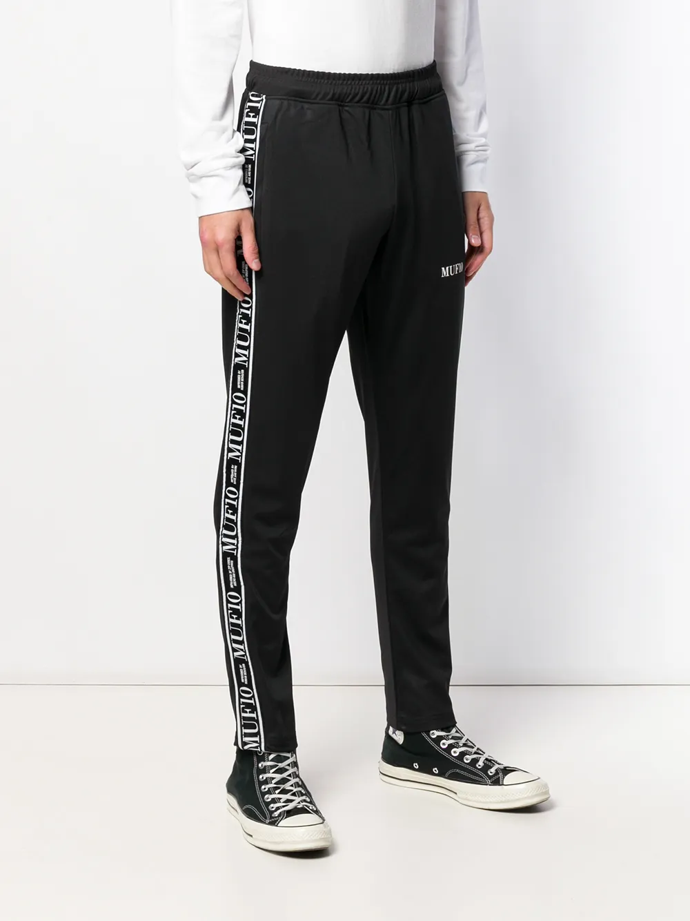 muf10 track pants