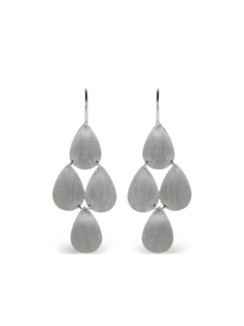 Irene Neuwirth aretes largos en oro blanco de 18kt