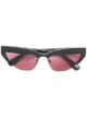 الصورة 1 من Miu Miu Eyewear نظارة شمسية بإطار عين القطة