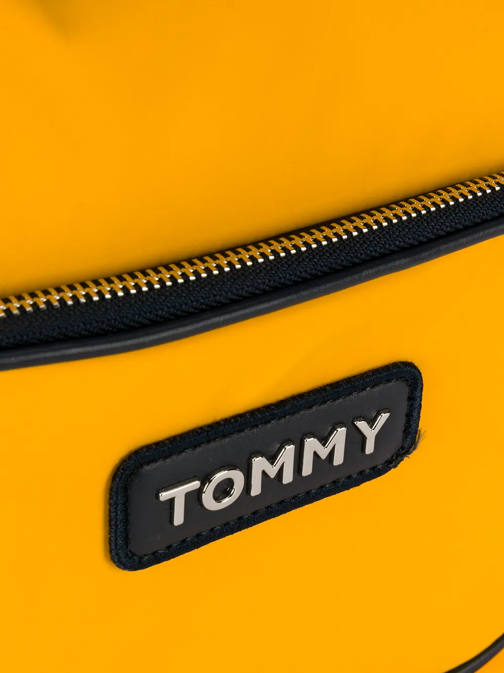 tommy hilfiger varsity tasche