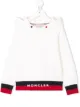 الصورة 1 من Moncler Kids كنزة بغطاء رأس وشرائط جانبية مزينة بالشعار