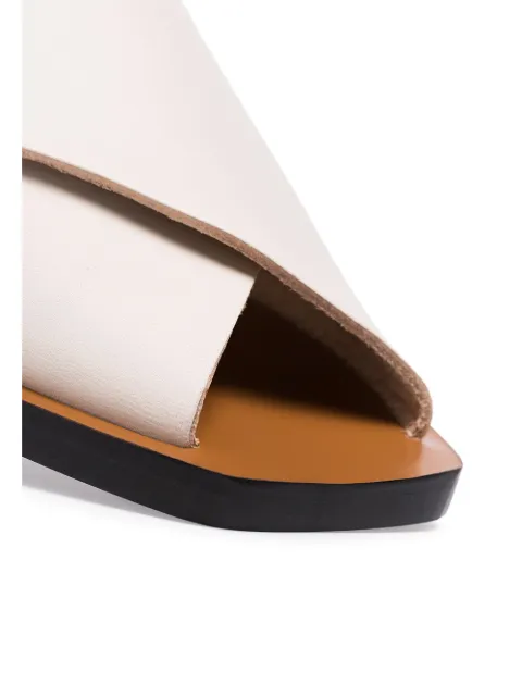 Atp Atelier Alicia Crossover Strap Sandals In White