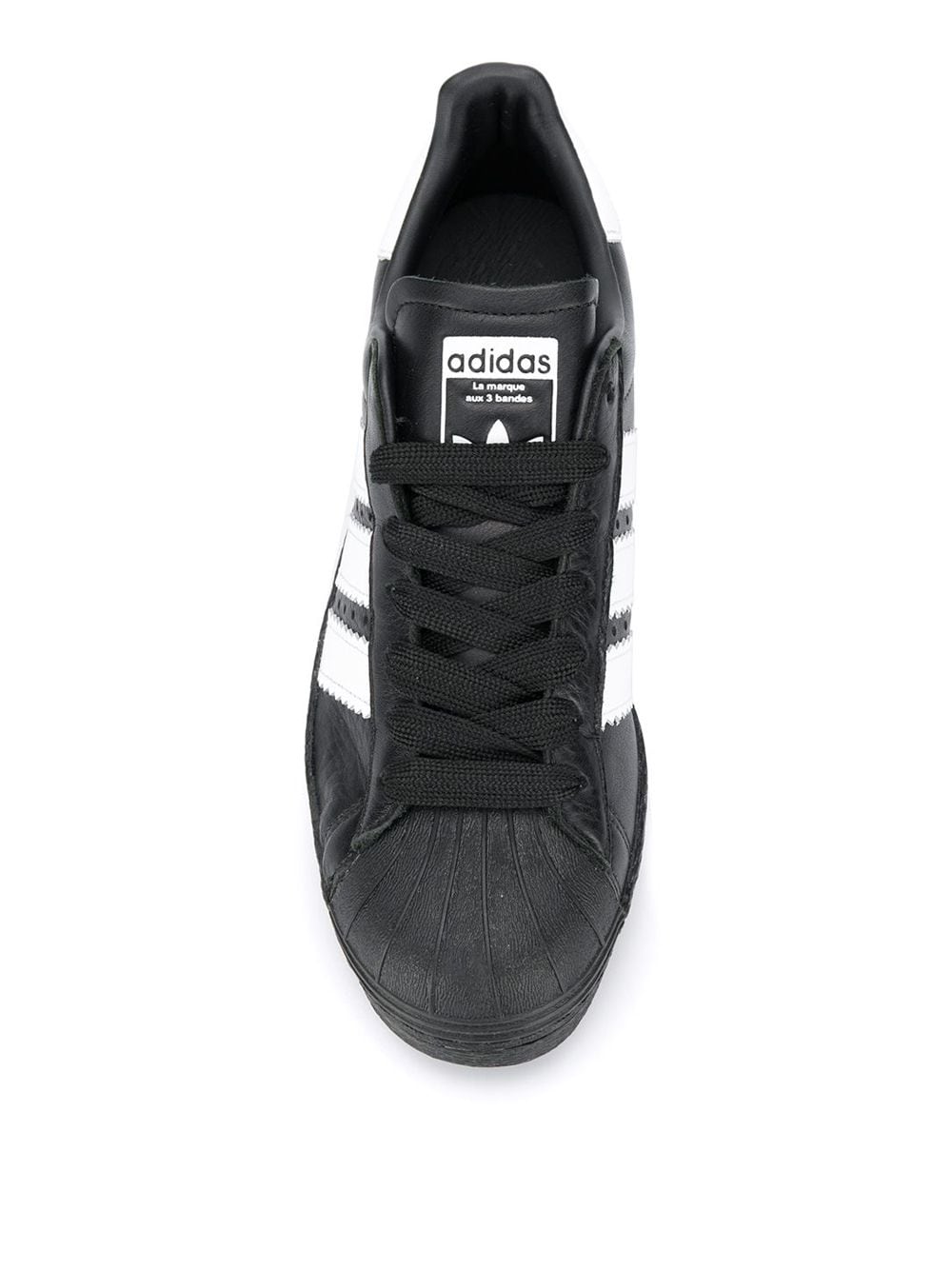фото adidas кроссовки на шнуровке