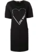 الصورة 1 من Love Moschino فستان تيشيرت بطبعة قلب