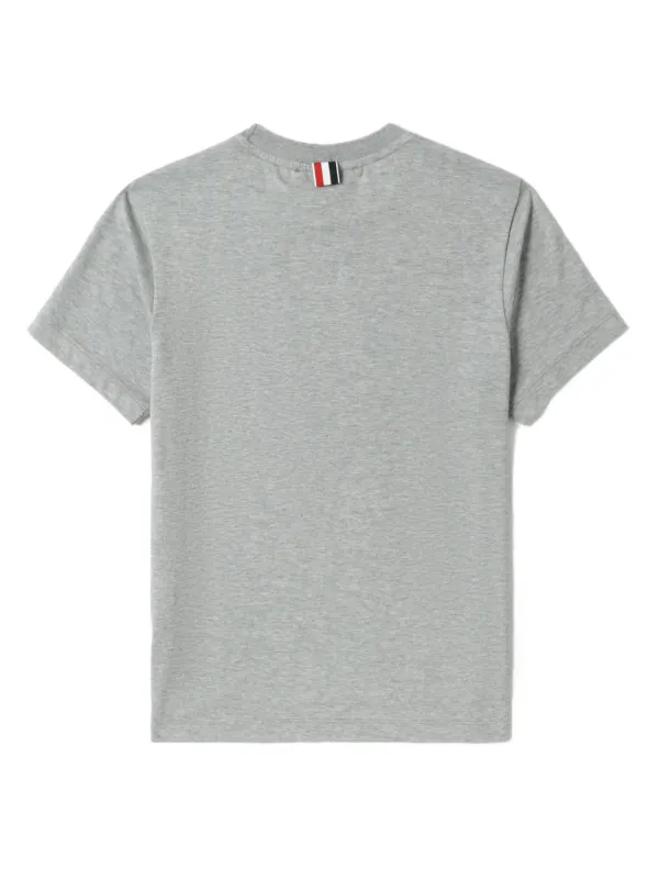 THOM BROWNE 19AW ロゴパッチ Tシャツ_GREY Thom Browne RWB-stripe logo-patch T-shirt | Grey | FARFETCH
