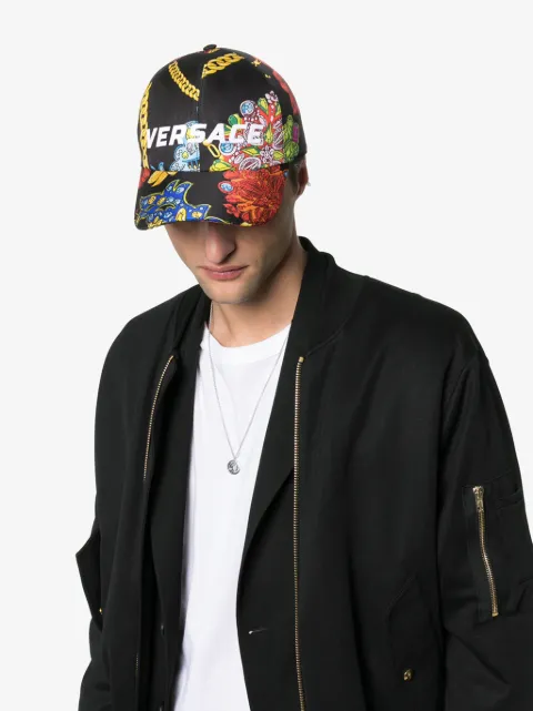 หมวก VERSACE multicoloured logo embroidered jewellery print silk baseball cap แต่งตัววินเทจ แต่งตัวสตรีท