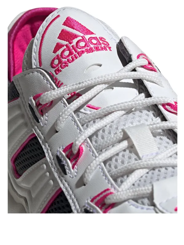 yung og sneakers