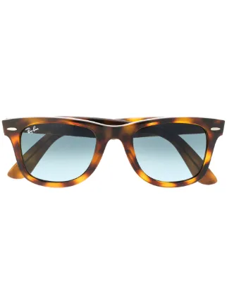 Ray-Ban
