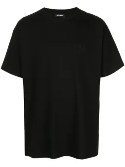 Camiseta com estampa nas costas