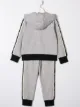 الصورة 2 من Moncler Kids بدلة رياضية بشريط مزين بالشعار