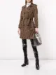 الصورة 2 من Louis Vuitton معطف واقي من المطر بطبعة جلد النمر