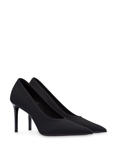prada classic pumps