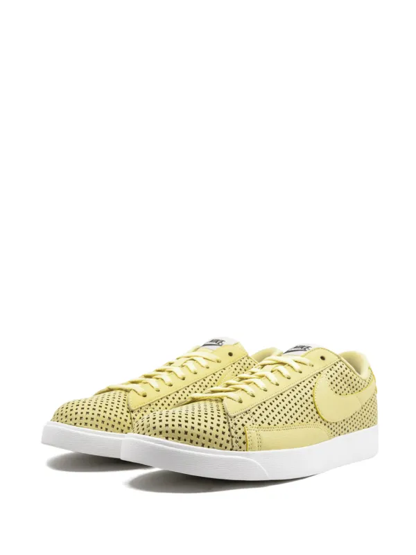 Nike W Blazer Low SE Sneakers Farfetch