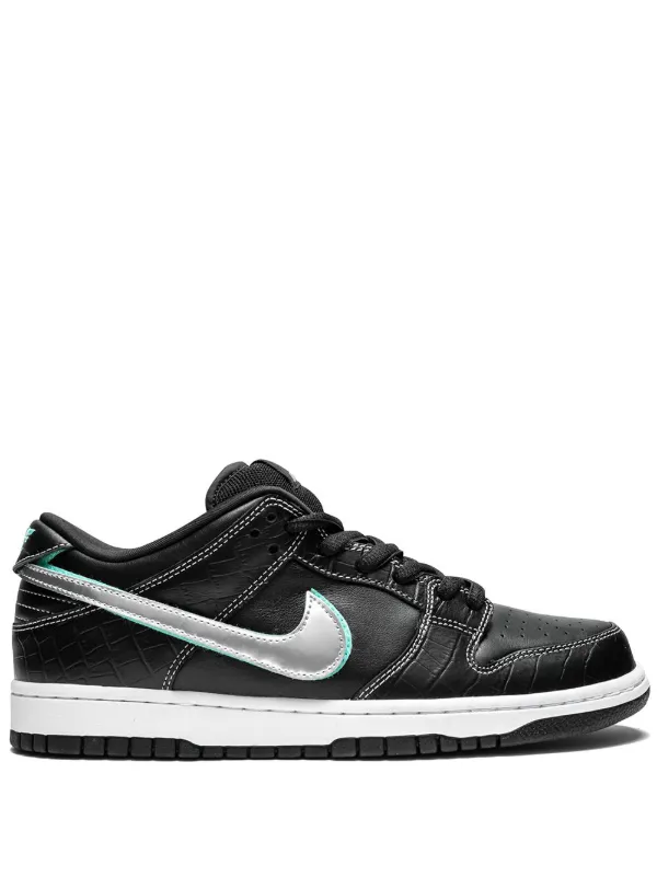 Shop black Nike x Diamond Supply Co. Dunk low-top sneakers with Express  Delivery - Farfetch