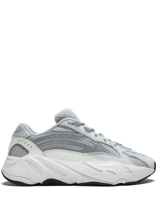 farfetch yeezy 700