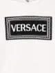 Young Versace فستان بغطاء رأس مزين بشعار