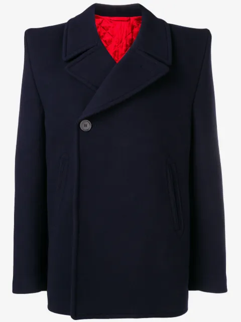 Balenciaga chaquetón con hombros cuadrados