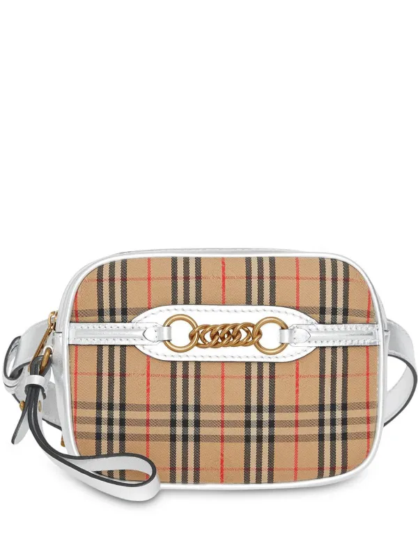large beach bag with compartments