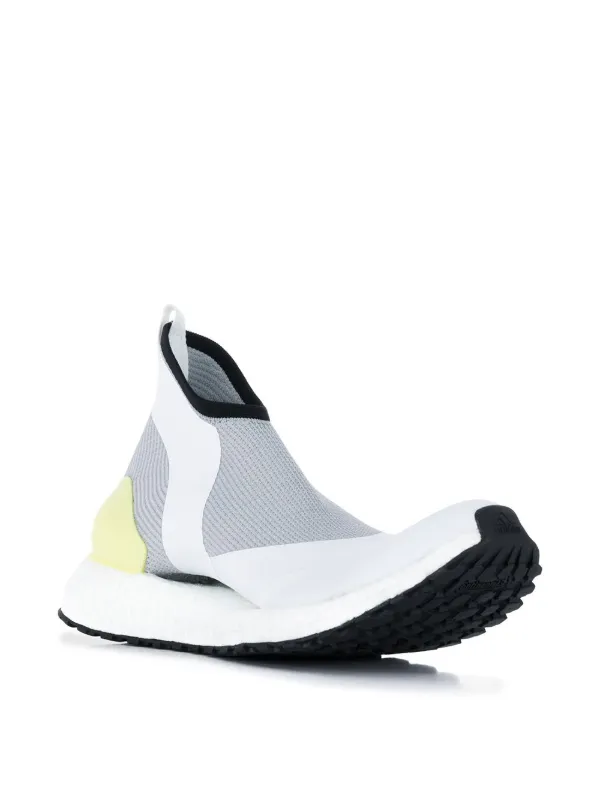 ultraboost x all terrain stella