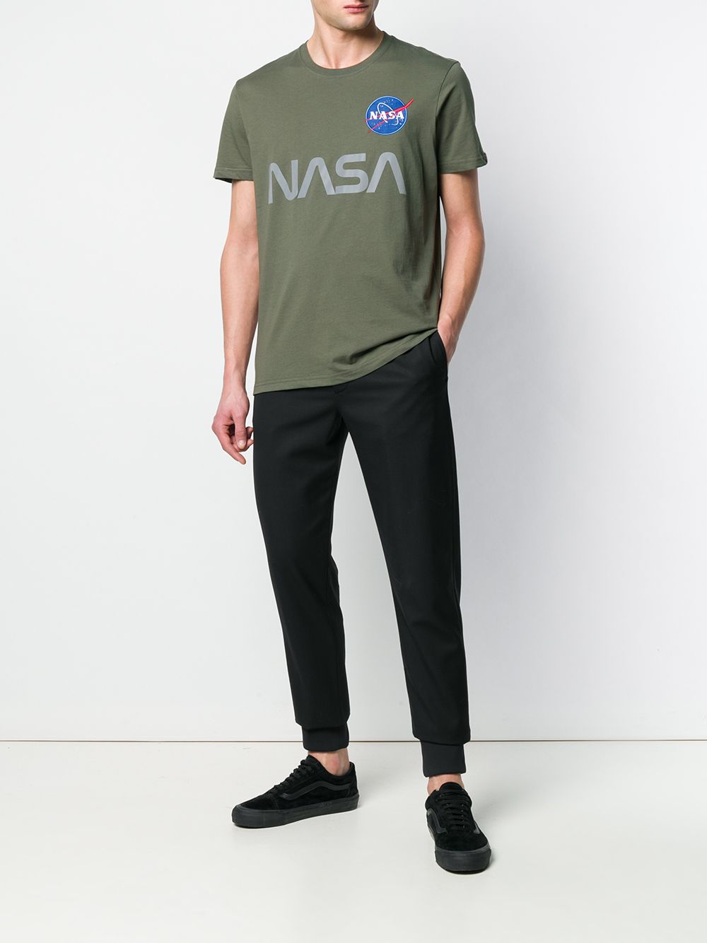 фото Alpha Industries футболка с нашивкой NASA