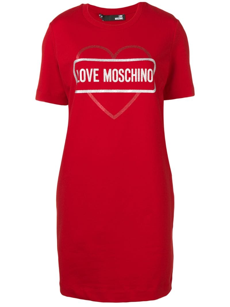 Одежда moschino