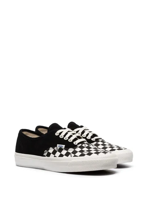 Click to view more detailed imagery on our partner's website Vans Black Og Authentic Check Print Suede Low In Black/check