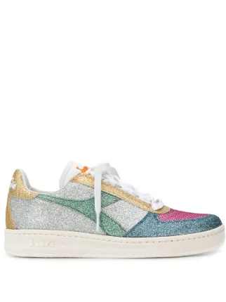 Diadora