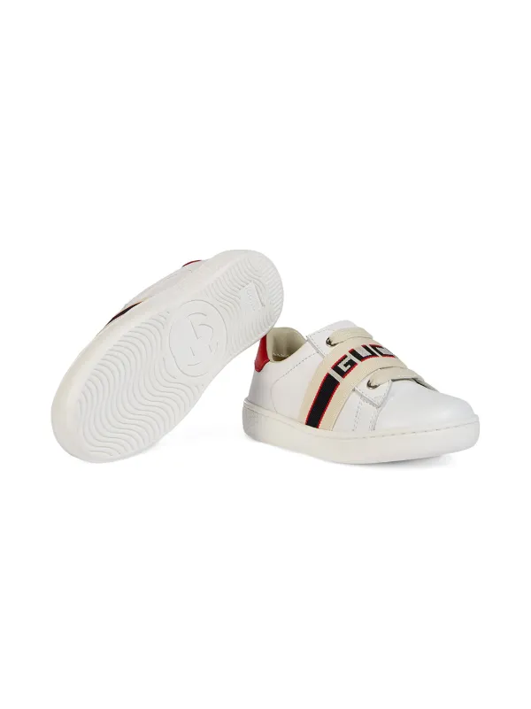 gucci logo sneakers