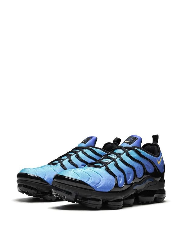 Men s Nike VaporMax Plus Rouge Shark Tooth Noir