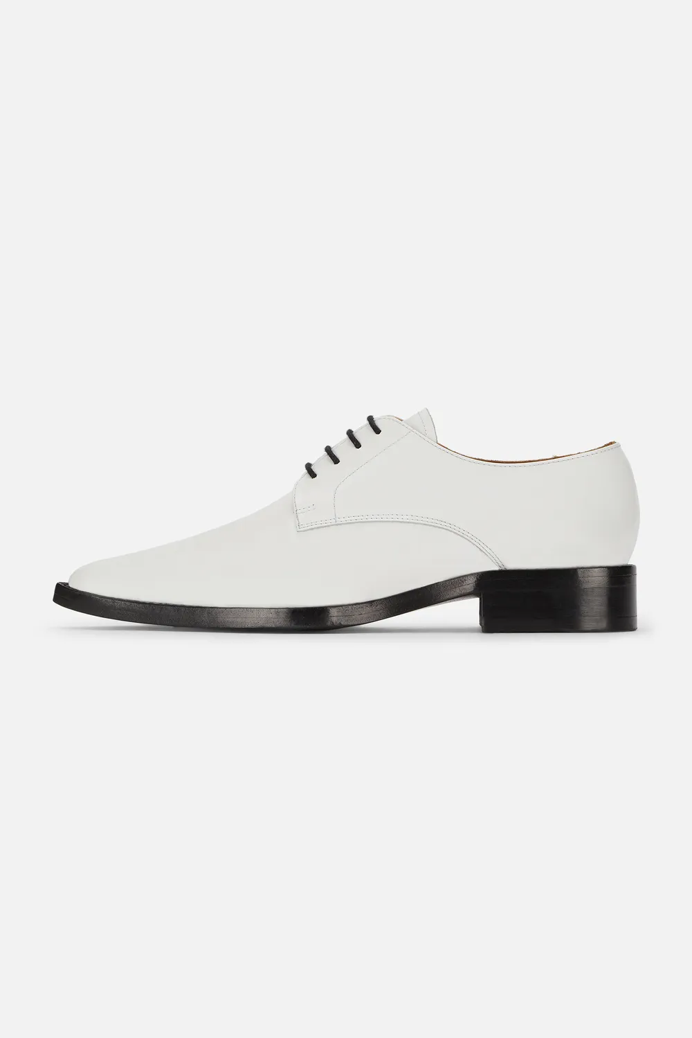 Click to view more detailed imagery on our partner's website Ami Alexandre Mattiussi Women's Derbies In White